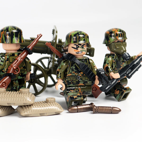 WW2 German Army Set - Green Camouflage, 6 Figures, 3 Hill Guns, Weapons, and More!