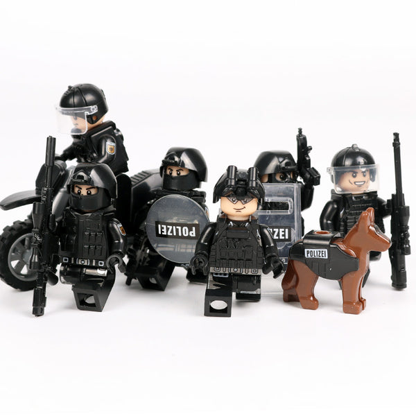 German Police (Polizei) - 6 Figures, Motorcycle, Dog, Weapons, Guns, Tools, Shields, and More!